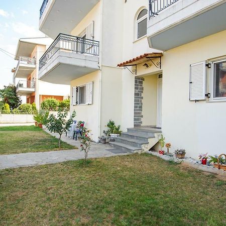 La Casa - Traditionally Elegant Apt 38M2 W Prk Grd Janina Zewnętrze zdjęcie